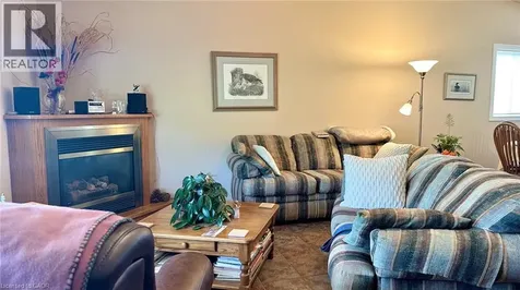 418 Lakeshore Road Selkirk ON N0A 1P0
