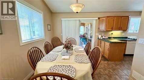 418 Lakeshore Road Selkirk ON N0A 1P0