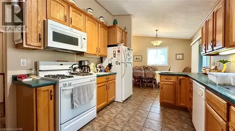 418 Lakeshore Road Selkirk ON N0A 1P0