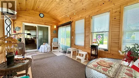 418 Lakeshore Road Selkirk ON N0A 1P0