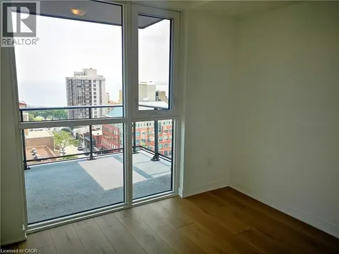 2007 James Street Burlington ON L7R 0G7
