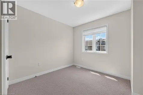 114 Dunrobin Lane Grimsby ON L3M 0H4