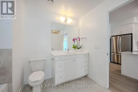 1035 Southdown Road Mississauga (clarkson) ON L5J 0A1
