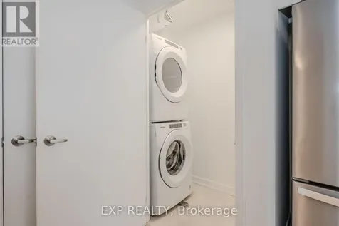 1035 Southdown Road Mississauga (clarkson) ON L5J 0A1