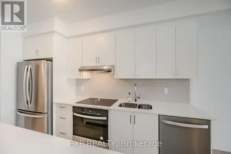 1035 Southdown Road Mississauga (clarkson) ON L5J 0A1