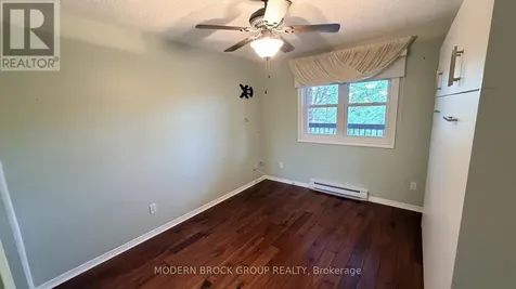 21 Liston Avenue Brockville ON K6V 6Z3