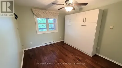 21 Liston Avenue Brockville ON K6V 6Z3