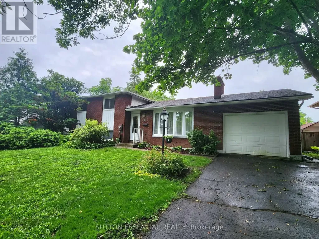 18 Vanier Drive Brockville ON K6V 3J5