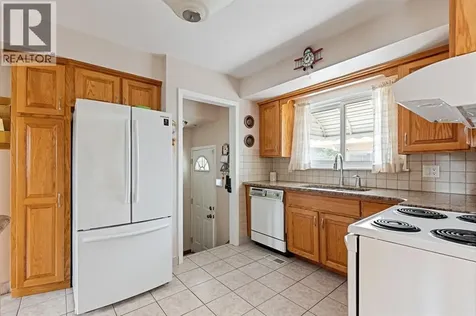 3425 Woodlawn Avenue Windsor ON N8W 2J4