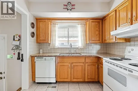 3425 Woodlawn Avenue Windsor ON N8W 2J4