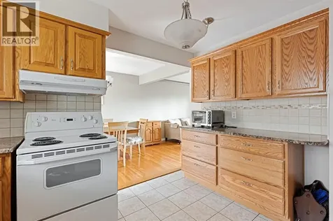 3425 Woodlawn Avenue Windsor ON N8W 2J4