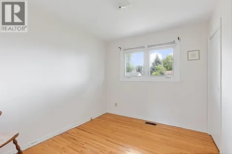 3425 Woodlawn Avenue Windsor ON N8W 2J4
