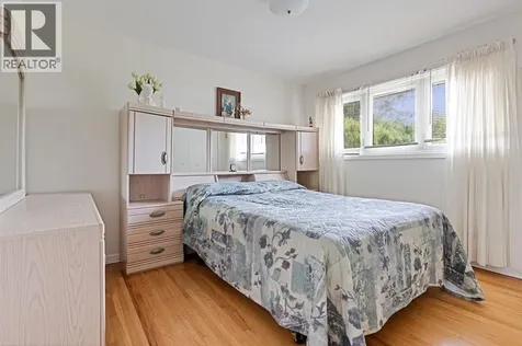 3425 Woodlawn Avenue Windsor ON N8W 2J4
