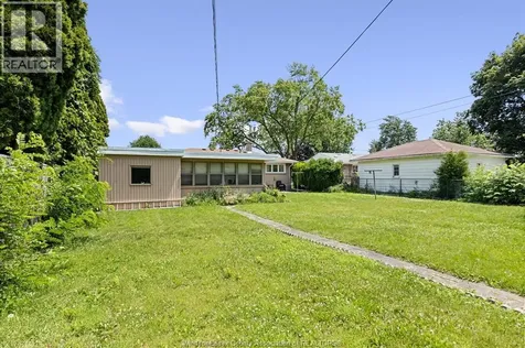3425 Woodlawn Avenue Windsor ON N8W 2J4