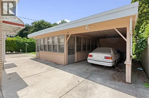 3425 Woodlawn Avenue Windsor ON N8W 2J4