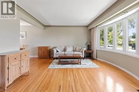 3425 Woodlawn Avenue Windsor ON N8W 2J4