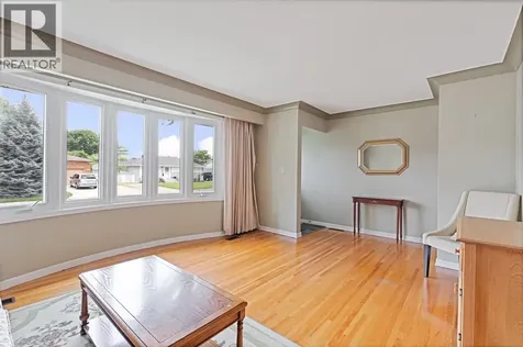 3425 Woodlawn Avenue Windsor ON N8W 2J4