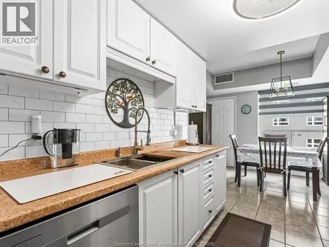 8335 Wyandotte Street East Windsor ON N8S 4S8