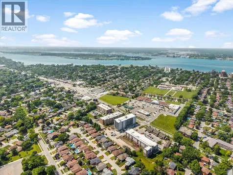 8335 Wyandotte Street East Windsor ON N8S 4S8