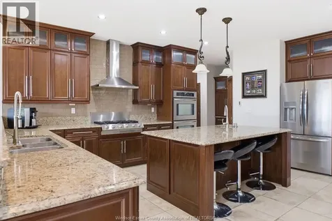 118 Remo Lakeshore ON N8L 0Z3