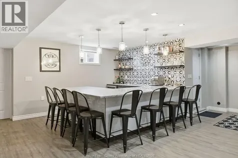 118 Remo Lakeshore ON N8L 0Z3