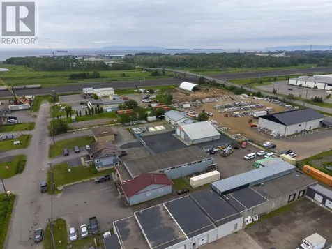 387 Mooney Avenue Thunder Bay ON P7B 5L5