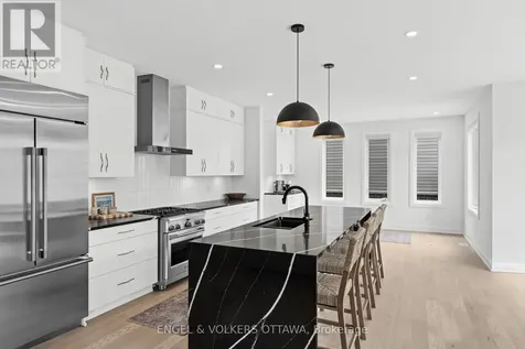 581 Bridgeport Avenue Ottawa ON K4M 0M4