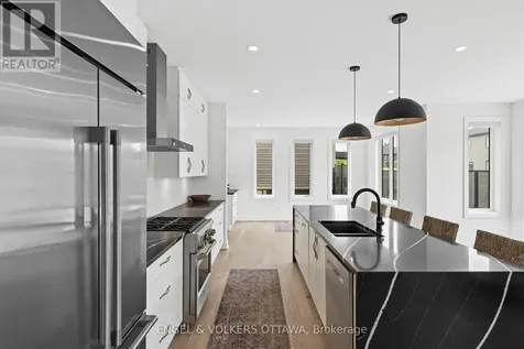 581 Bridgeport Avenue Ottawa ON K4M 0M4