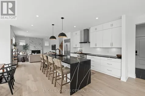 581 Bridgeport Avenue Ottawa ON K4M 0M4