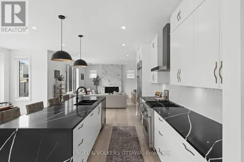 581 Bridgeport Avenue Ottawa ON K4M 0M4