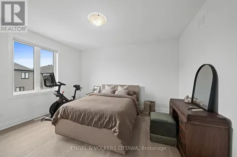 581 Bridgeport Avenue Ottawa ON K4M 0M4