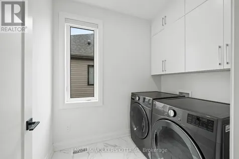 581 Bridgeport Avenue Ottawa ON K4M 0M4