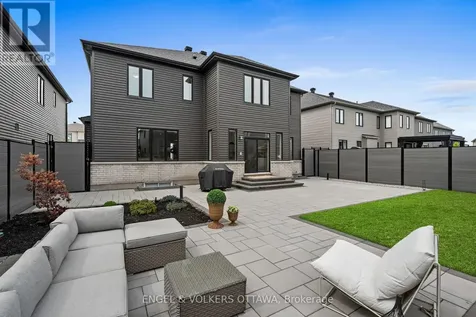 581 Bridgeport Avenue Ottawa ON K4M 0M4