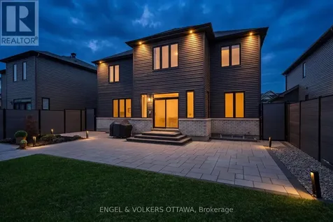 581 Bridgeport Avenue Ottawa ON K4M 0M4