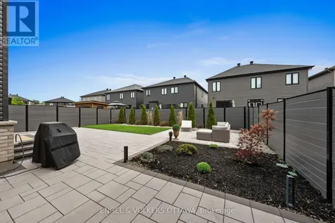 581 Bridgeport Avenue Ottawa ON K4M 0M4