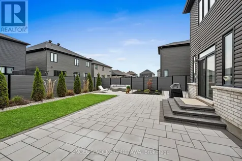 581 Bridgeport Avenue Ottawa ON K4M 0M4