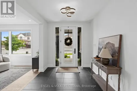 581 Bridgeport Avenue Ottawa ON K4M 0M4