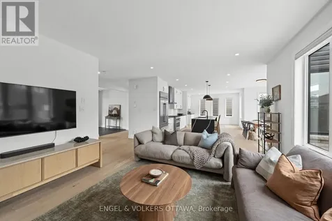 581 Bridgeport Avenue Ottawa ON K4M 0M4