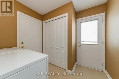 40 Newborough Crescent Ottawa ON K2G 6A5