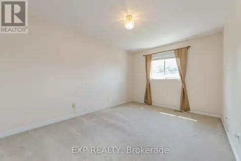 40 Newborough Crescent Ottawa ON K2G 6A5