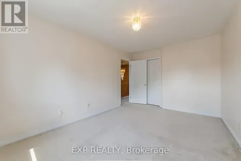 40 Newborough Crescent Ottawa ON K2G 6A5