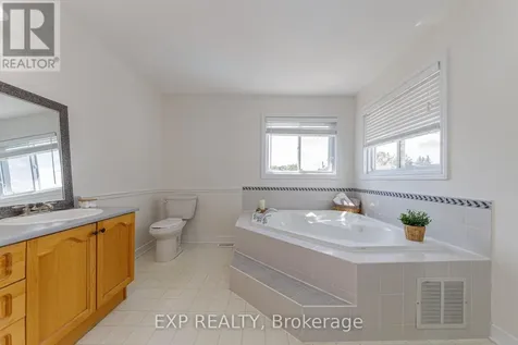 40 Newborough Crescent Ottawa ON K2G 6A5