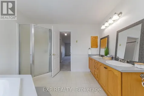40 Newborough Crescent Ottawa ON K2G 6A5