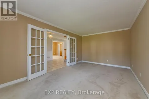 40 Newborough Crescent Ottawa ON K2G 6A5