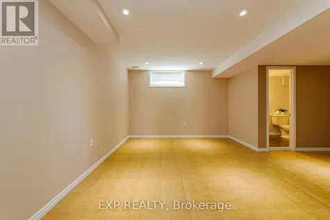 40 Newborough Crescent Ottawa ON K2G 6A5