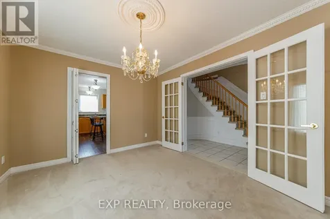 40 Newborough Crescent Ottawa ON K2G 6A5