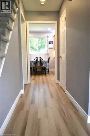 307 Erindale Drive Burlington ON L7L 4T3