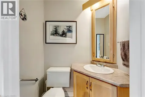307 Erindale Drive Burlington ON L7L 4T3