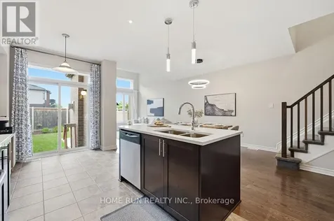 752 Carnelian Crescent Ottawa ON K4M 0E2