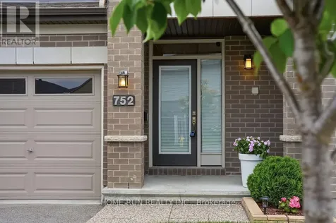 752 Carnelian Crescent Ottawa ON K4M 0E2